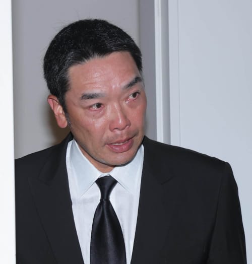 ⚾ 巨人軍の監督から暴行の容疑者に転落　阿部慎之助　引きこもり