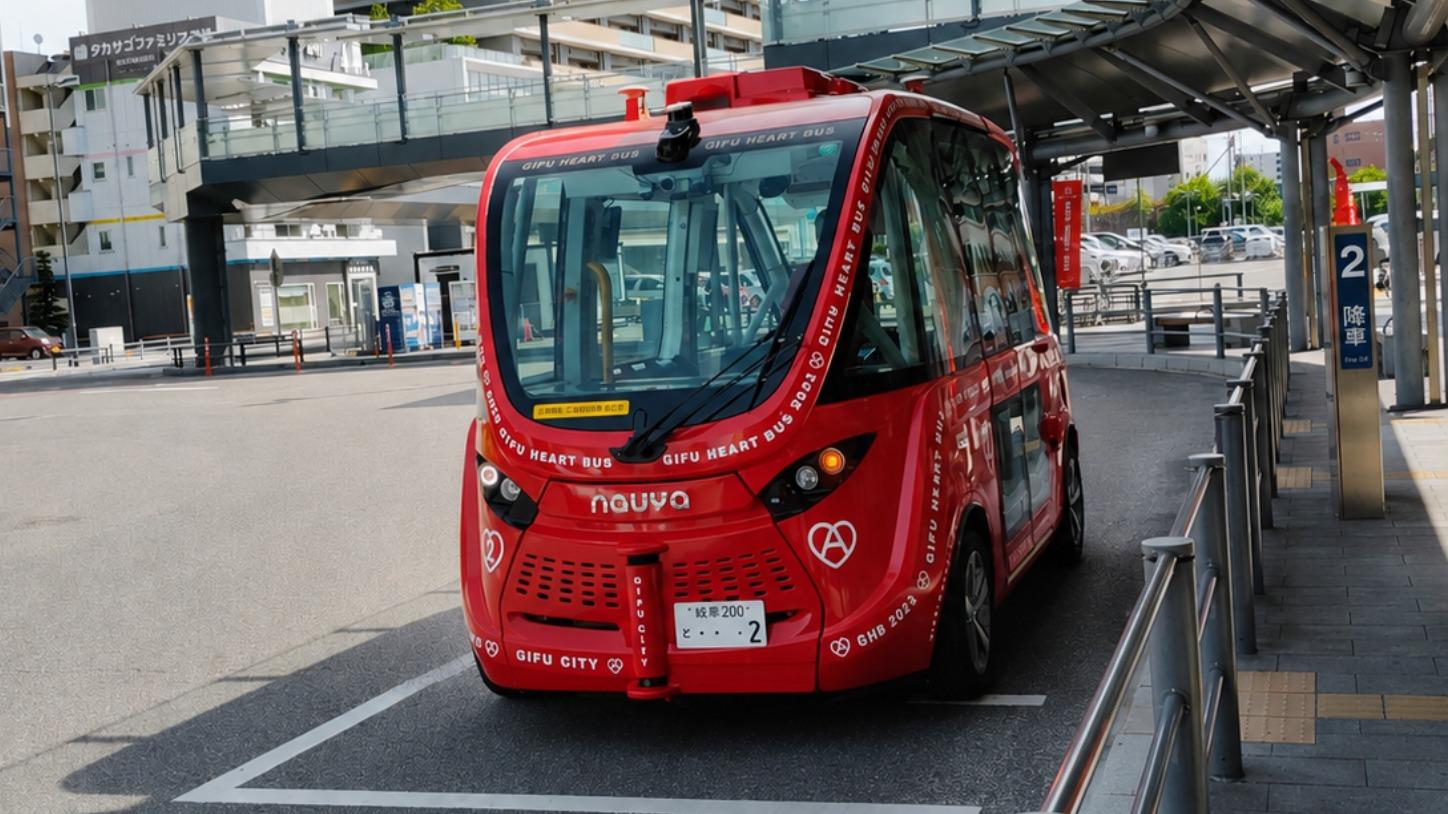 なんなら人間よりAIが車の運転した方が安全まである
