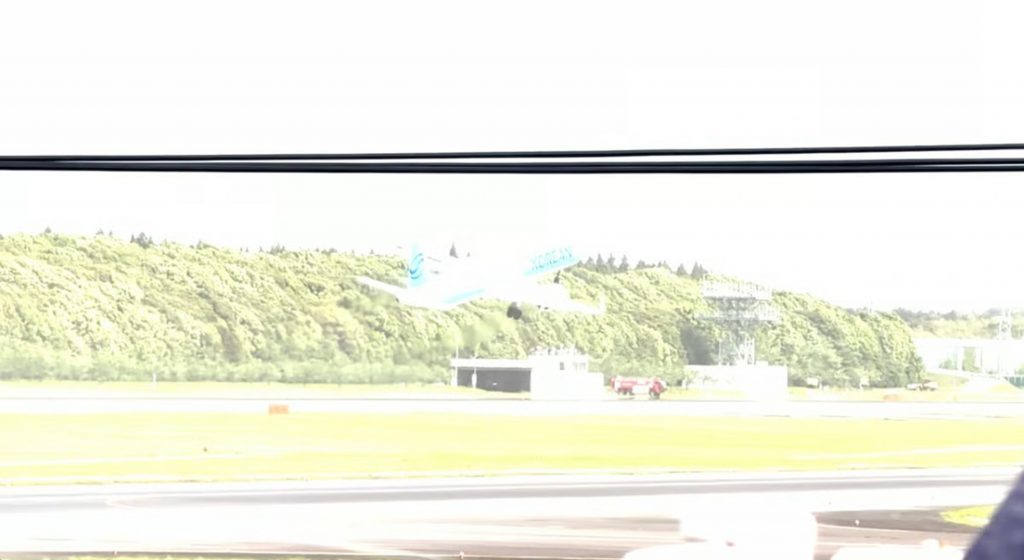 <丶｀∀´> 「大韓航空機が成田で強風ゴーアラウンドした後見事に着陸したニダ　誇らしいニダ」