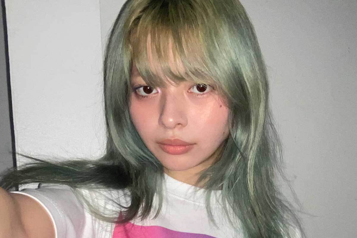 人類の進化において脇毛、マン毛、チン毛はなぜ残ったのか←毛で蒸れて臭い←セックスしたくなる