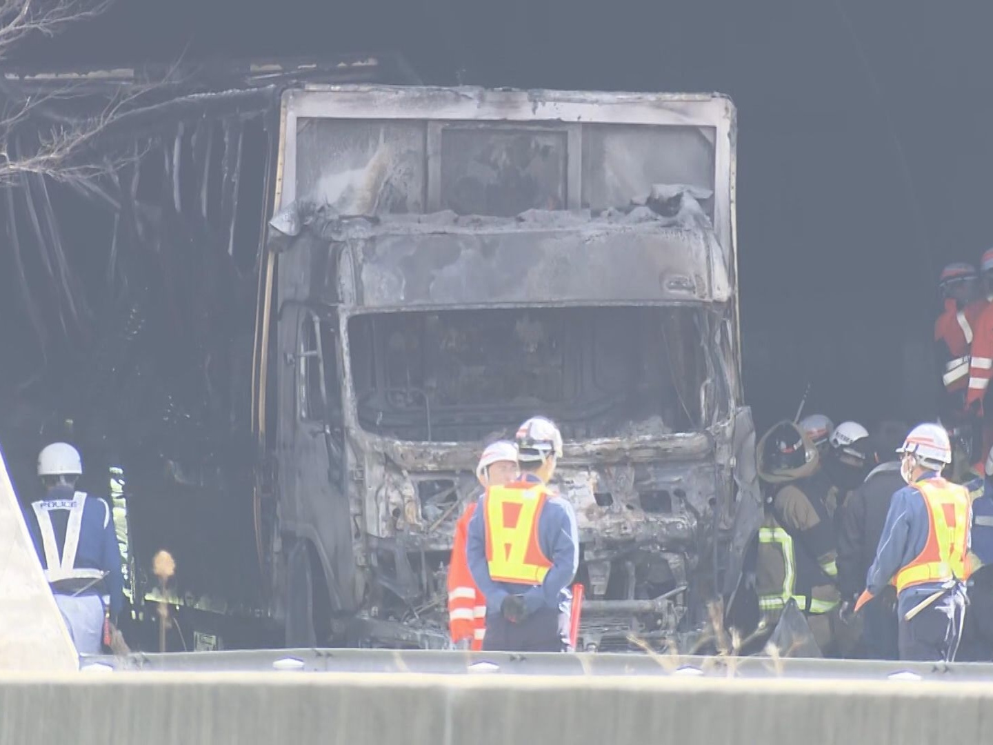 TikTokの料理動画見ながら運転しスクショ゙撮ろうとして6人死亡。トラック車カス水谷水都代被告