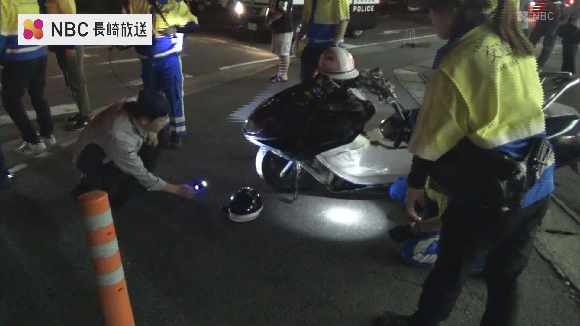 盗んだかどうかは不明だが、バイク無免許運転で軽トラックと衝突して自由になった15の夜
