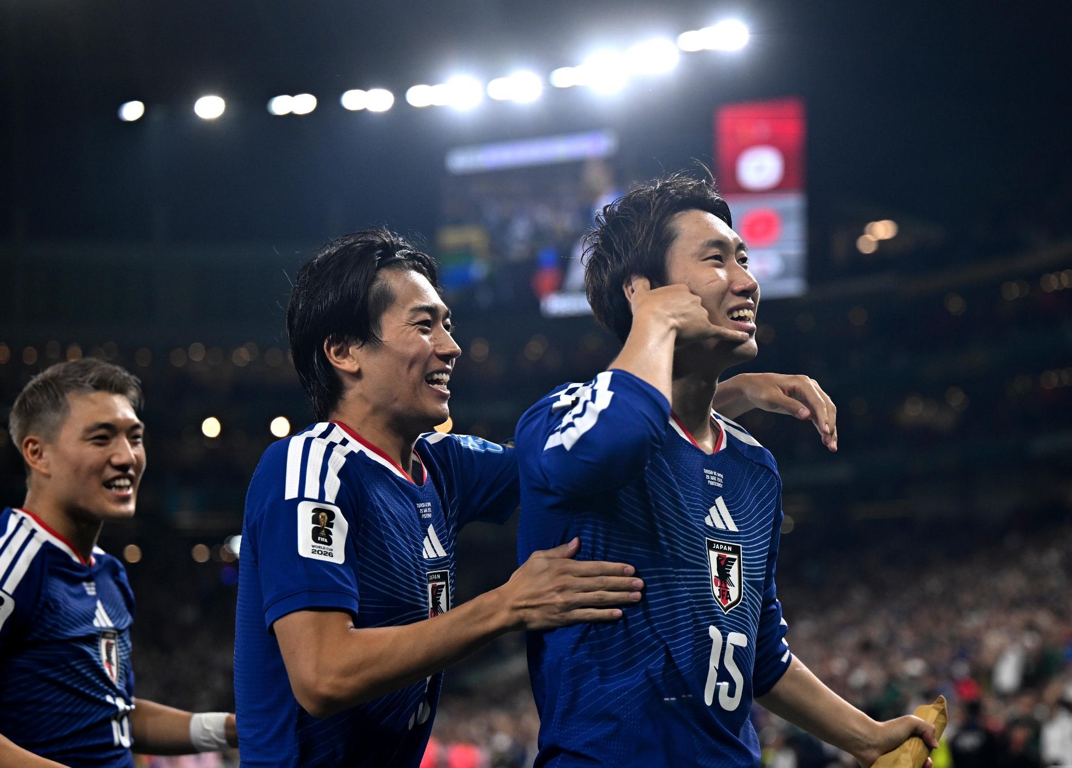 旭日旗見て猿になったキ・ソンヨンTV解説のチュニジア戦　上田綺世のゴールに机叩いて「腹が立つ」