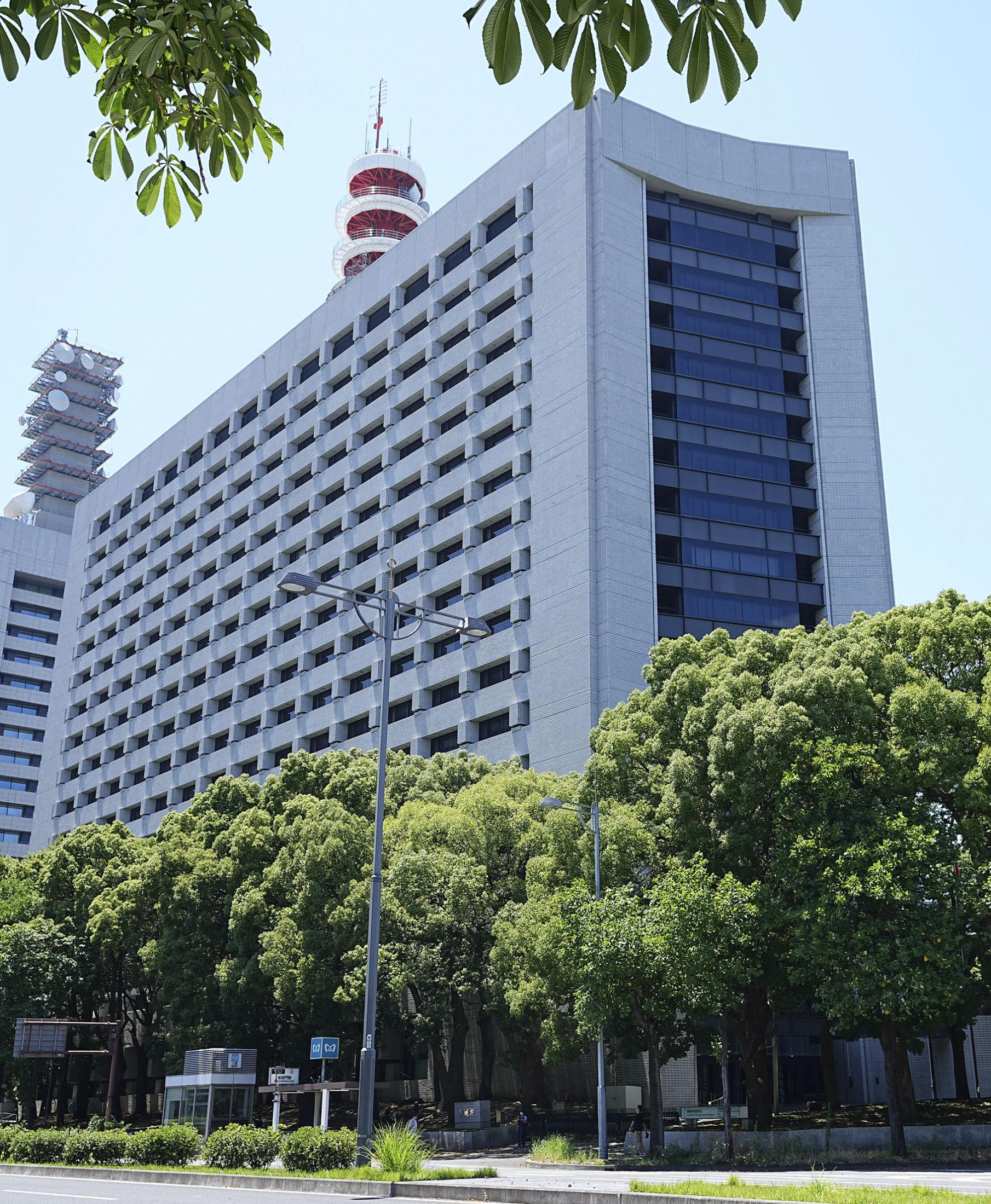 中国人を不正入国させていた会社役員の男とその妻を逮捕