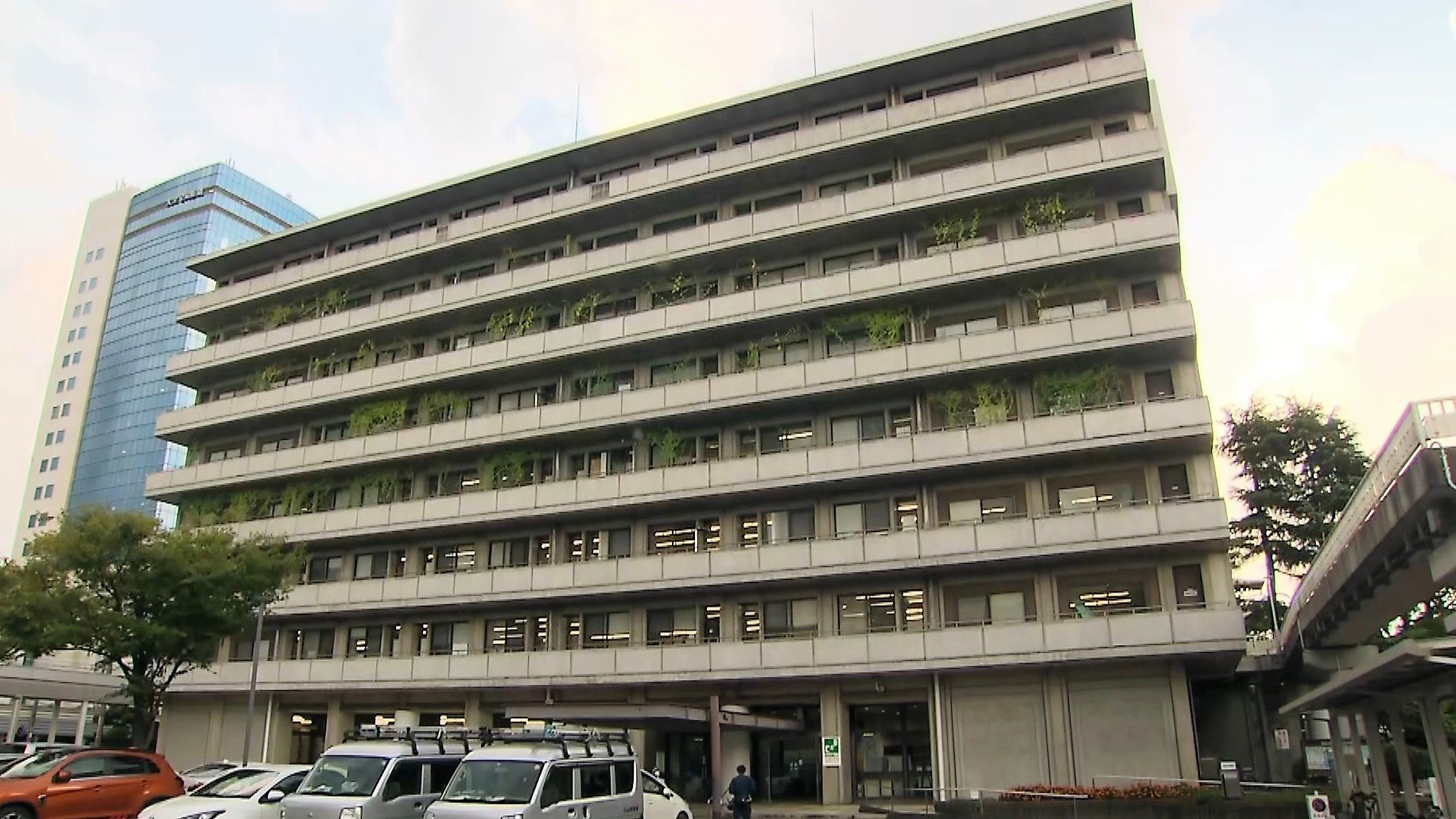 「魅力的でつい…」女性の後ろ姿を撮影　　「かわいいね」複数回声かけ…男性教諭2人を処分