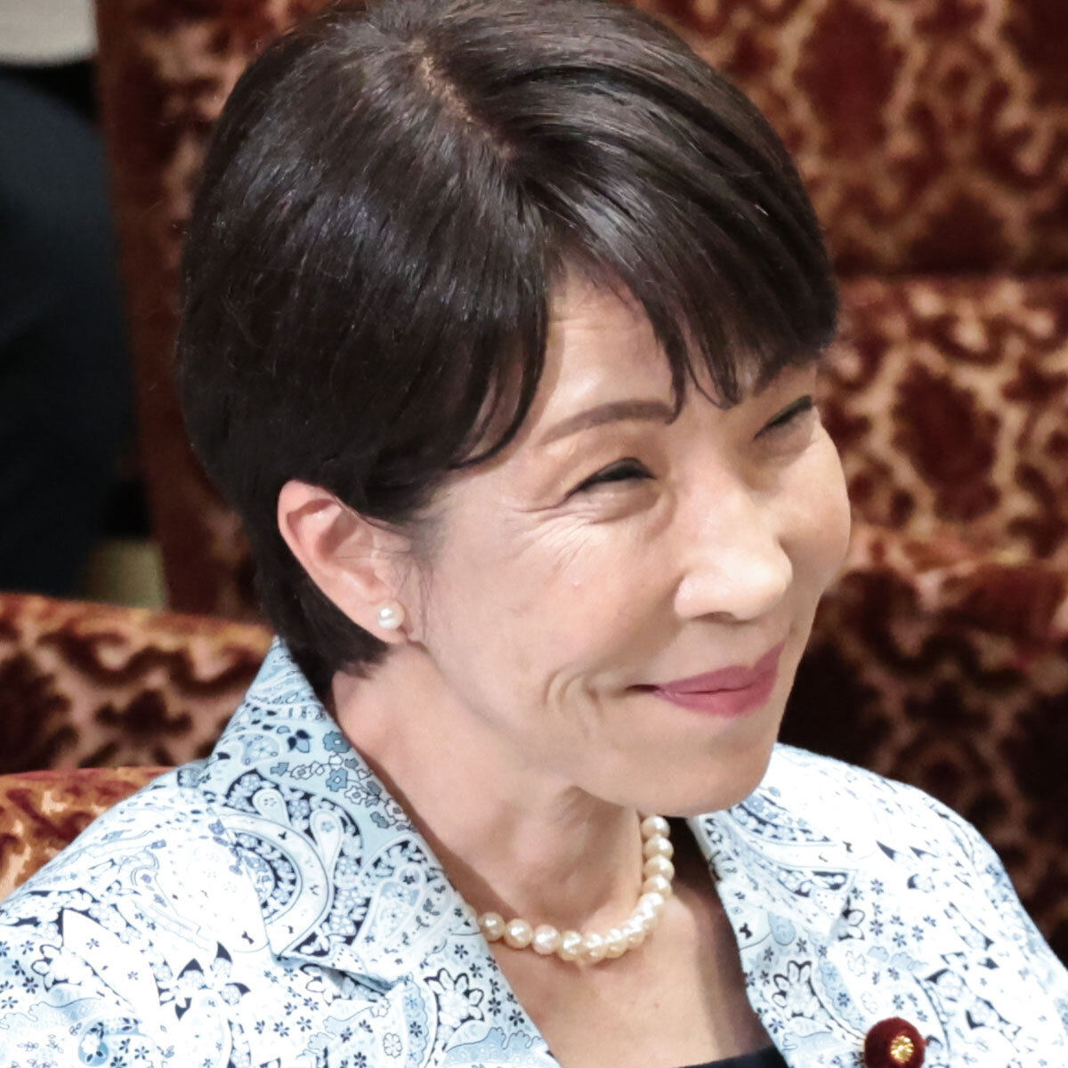 女性の敵は女性