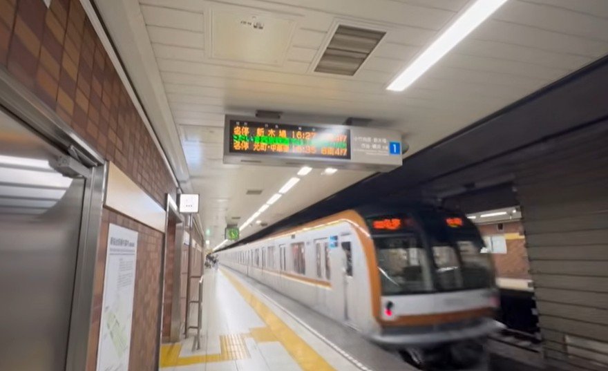 国会デモ参加者「駅の出入口が空いてない！東京メトロにデモ妨害された！」→21時までの出入口と判明