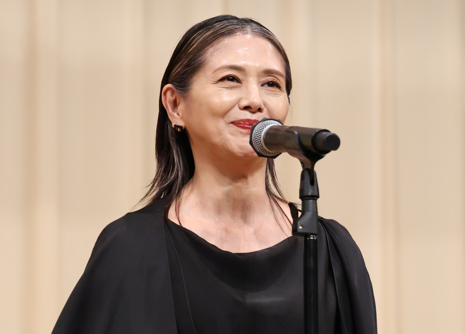 表現者は第一印象出来まるから、「なってったってアイドル〜」だけで政治を語るキョンキョンは望まない