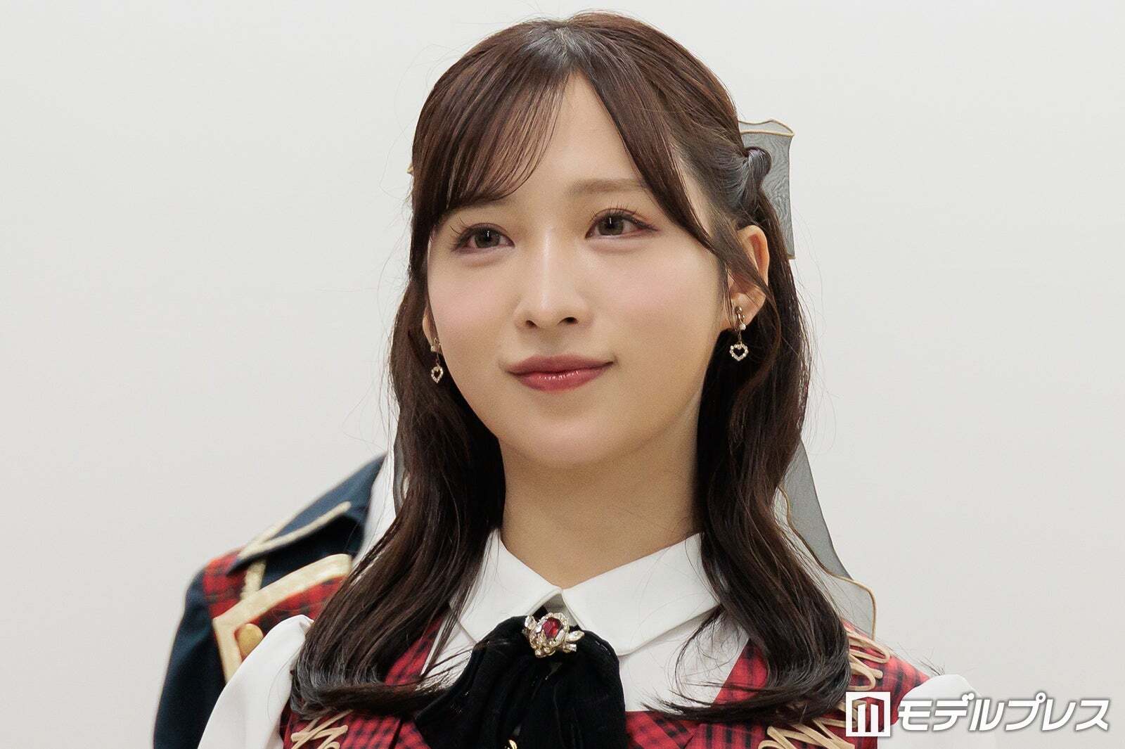 ダメージジーンズ履いてる人って、履くときに足の指引っ掛けて負傷したりしないの？