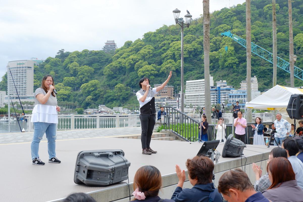 お前らのカラオケの十八番曲は？