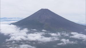 富士山で99歳女性遭難 救助される