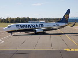 エアポートシリーズのお約束と言えば飛行機に穴が空き乗客が機外に吸われる。本当にあるから仕方ない