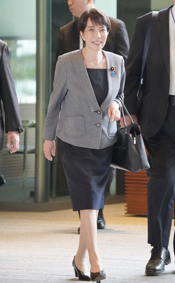 【悲報】 高市早苗首相、『会食恐怖症』だったwwwwwwwwwwwwwww