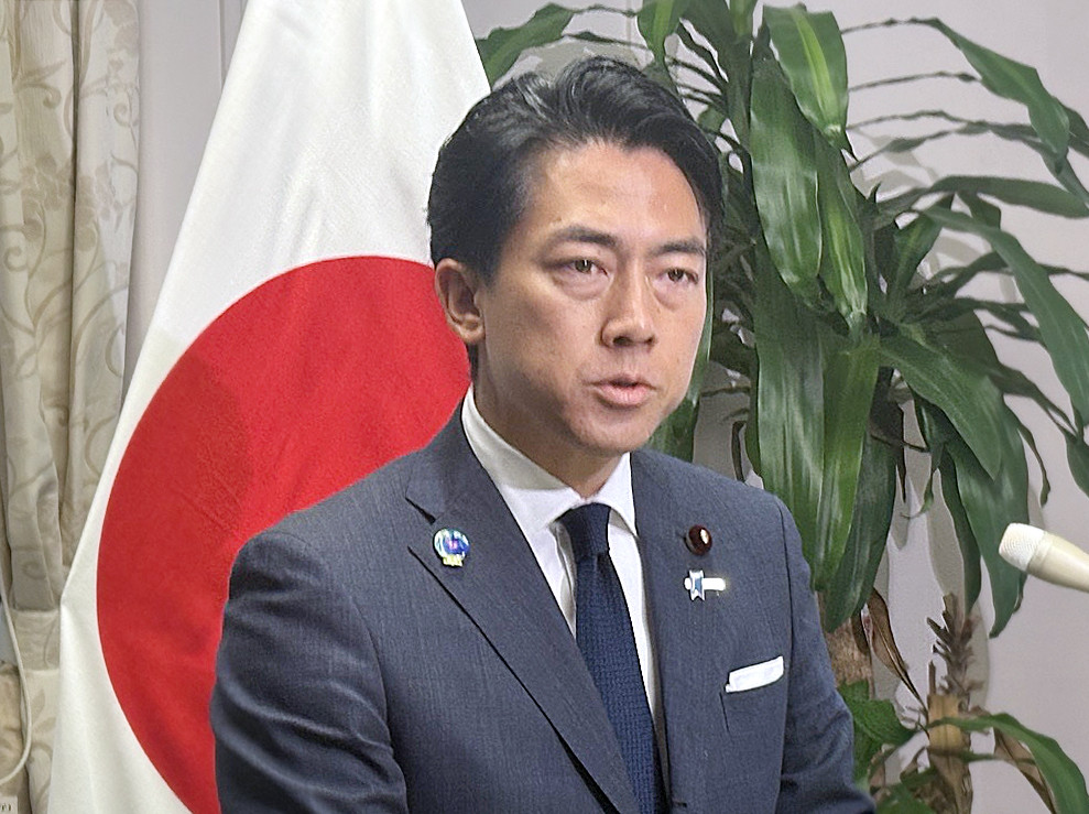 【支持率下げてやるの時事通信】小泉防衛相、発信前のめり　「核」「中国」、自民(岩屋？)から懸念