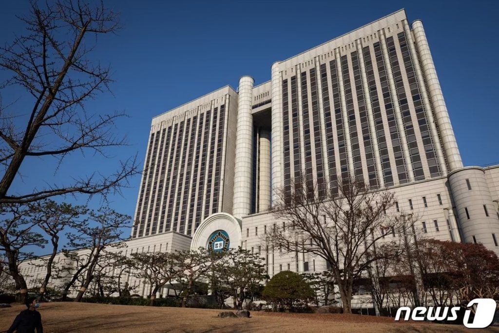 女子トイレに小型カメラ、トイレットペーパーにカプサイシンを付着させ女性がけが　男に懲役9年求刑