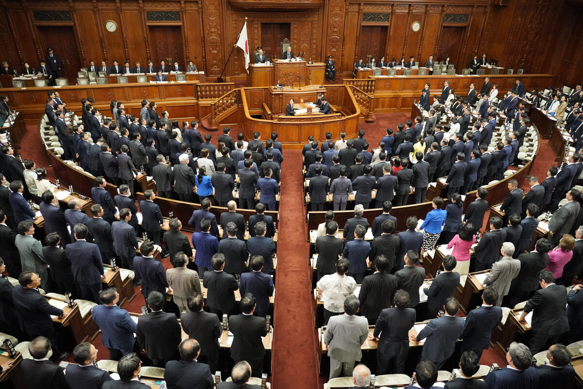 衆議院、衆参両議員の期末手当（ボーナス）据え置き法案を可決　与党・中道など賛成